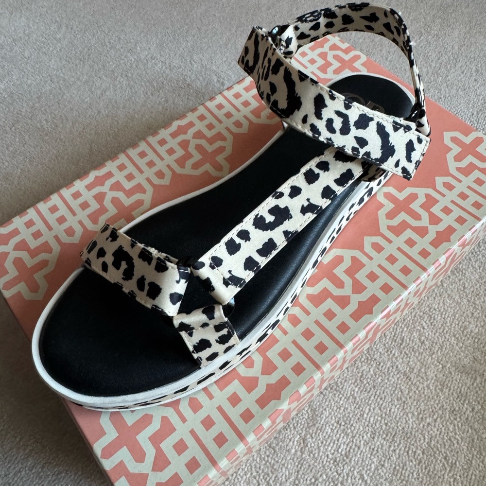 Gianni Bini Black and Cream Leopard Sport Sandals - Picture 3 of 5
